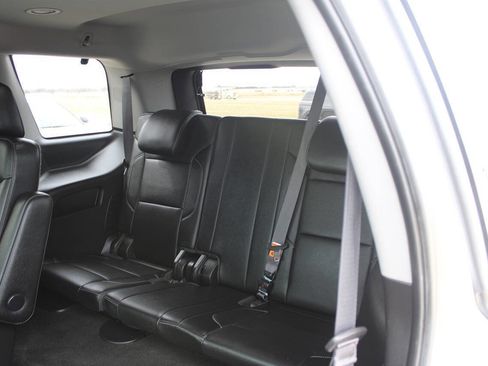 Used 2017 GMC Yukon SLT w/ Open Road Package image 10