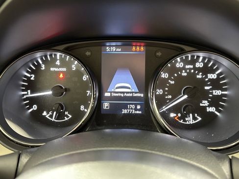 Used 2020 Nissan Rogue Sport SV w/ Technology Package image 14