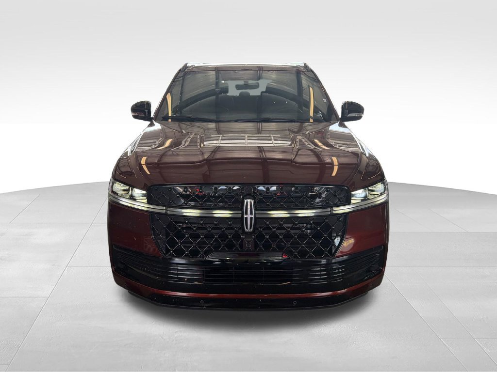 New 2027 Lincoln Navigator Reserve w/ Jet Appearance Package AWD/4WD image 8