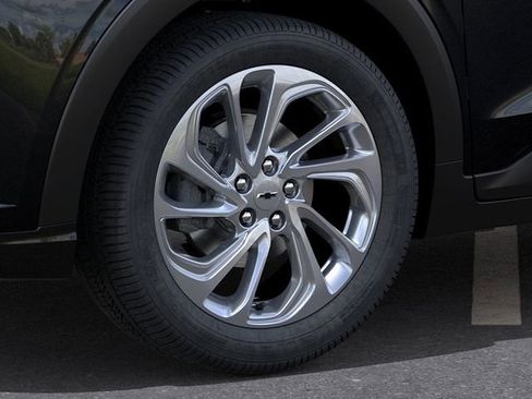 New 2027 Chevrolet Bolt LT FWD image 9