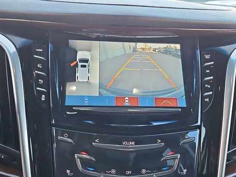 Used 2020 Cadillac Escalade ESV Premium Luxury w/ Escalade Sport Edition image 15