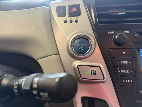 Used 2013 Toyota Prius V Five FWD image 24
