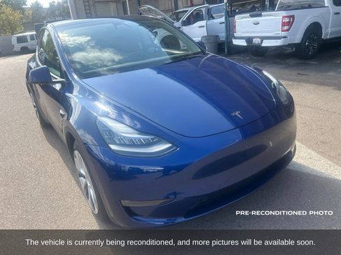 Used 2021 Tesla Model Y Long Range AWD/4WD image 8
