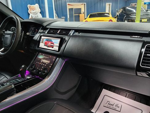 Used 2021 Land Rover Range Rover Sport HST image 13