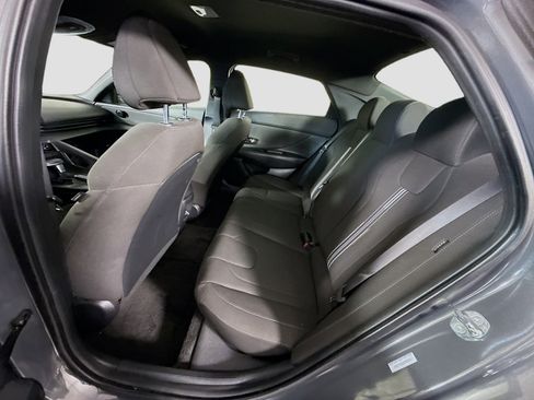 Used 2025 Hyundai Elantra Sport FWD image 25