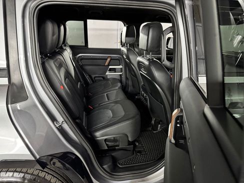 Used 2022 Land Rover Defender 110 X-Dynamic SE AWD/4WD image 49