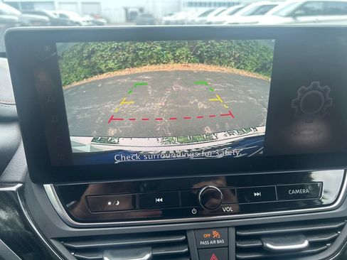 Used 2023 Nissan Altima 2.5 SR w/ SR Premium Package FWD image 25