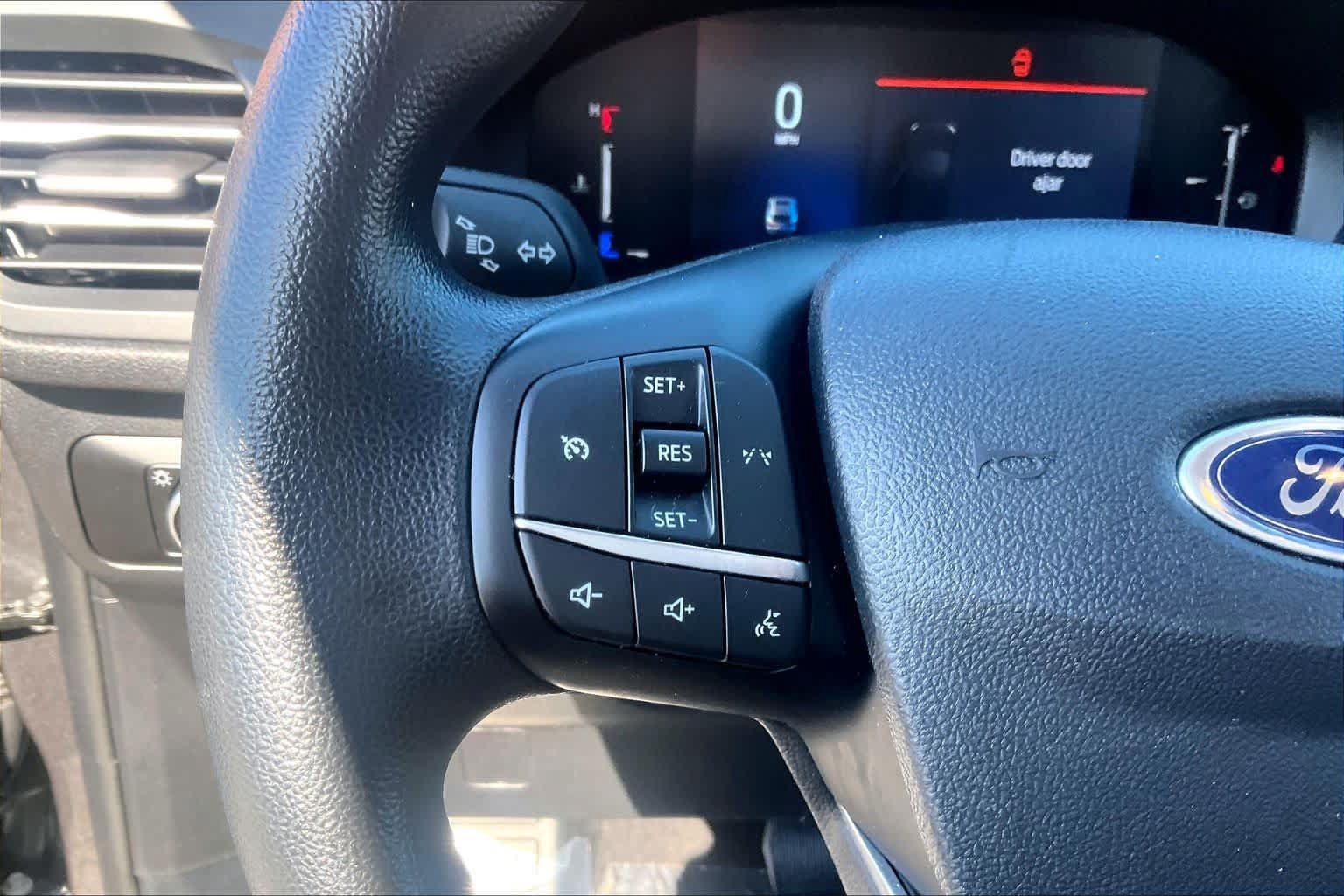 Used 2025 Ford Escape Active AWD/4WD image 24