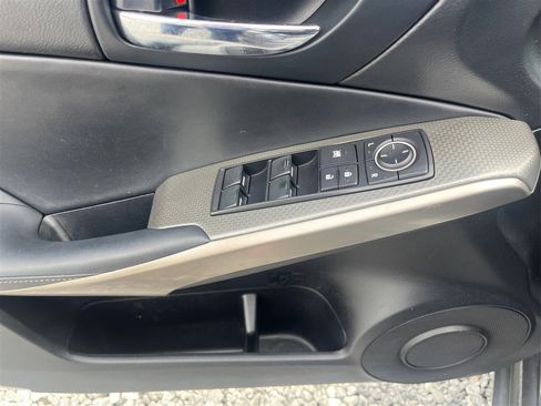 Used 2015 Lexus IS 250 image 19