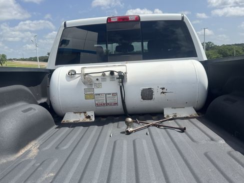 Used 2018 RAM 2500 Laramie w/ Sport Appearance Group AWD/4WD image 10