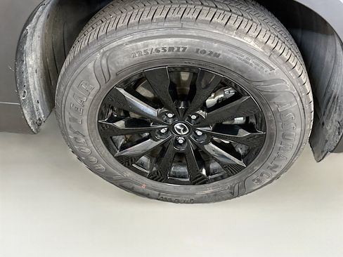 Used 2025 MAZDA CX-50 AWD 2.5 S w/ Premium Package image 11