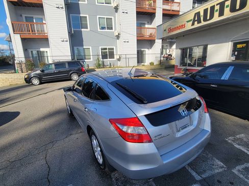 Used 2010 Honda Crosstour EX-L image 7