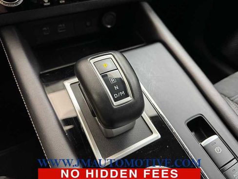 Used 2024 Mitsubishi Outlander SE image 32