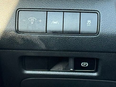 Used 2022 Hyundai Santa Fe SEL FWD image 23