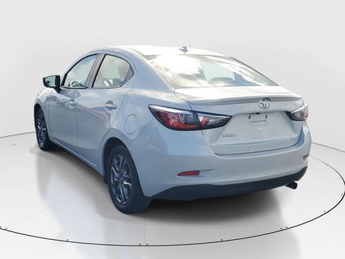 Used 2019 Toyota Yaris LE image 5