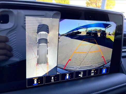 Used 2022 Chevrolet Tahoe Z71 w/ Luxury Package image 27