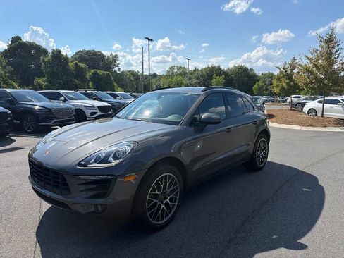 Used 2018 Porsche Macan S AWD/4WD image 3