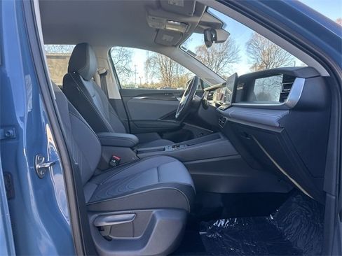 New 2026 Volkswagen Tiguan SE image 21