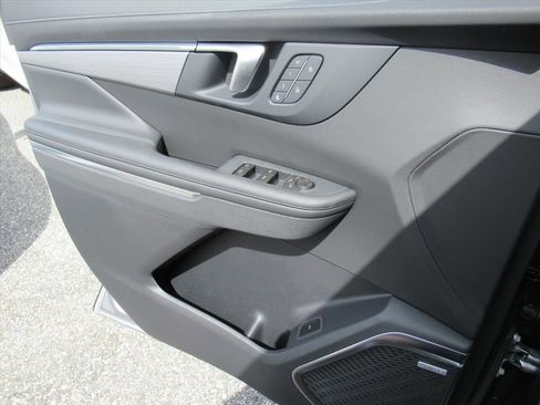 New 2026 Buick Enclave Preferred w/ Power Package image 26