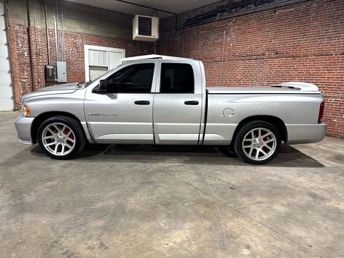 Used 2005 Dodge Ram 1500 Truck 2WD Quad Cab image 8