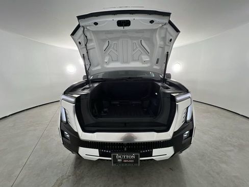 Certified 2025 GMC Sierra EV Denali image 31