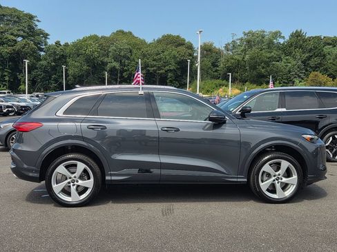 Used 2025 Audi Q5 Premium Plus AWD/4WD image 3