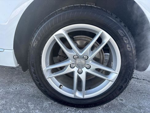 Used 2017 Audi Q5 2.0T Premium Plus w/ Technology Package image 28