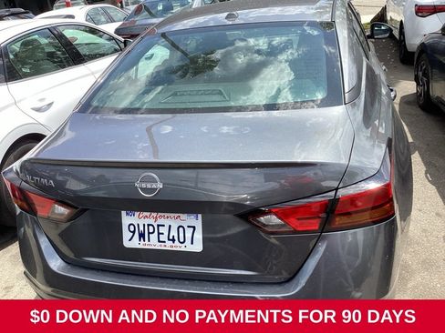 Used 2025 Nissan Altima 2.5 SV FWD image 4