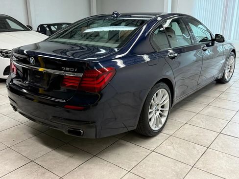 Used 2013 BMW 750i xDrive 750i xDrive Sedan 4D image 9