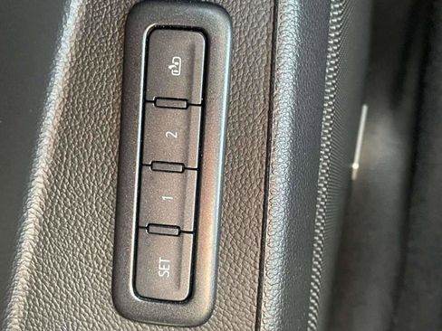 Used 2019 Chevrolet Tahoe LT image 23