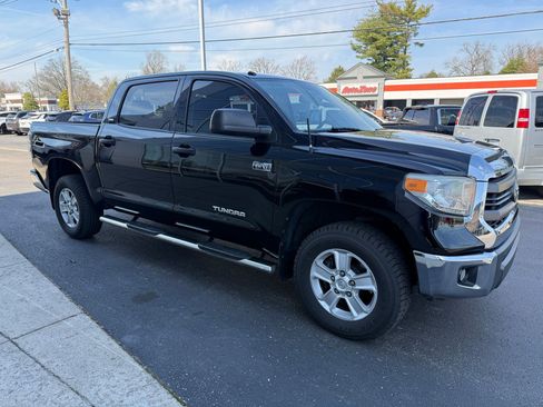 Used 2014 Toyota Tundra SR5 w/ SR5 Upgrade Package image 6