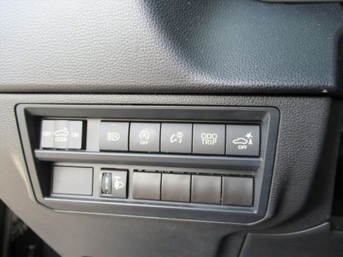 Used 2024 Toyota Tundra SR5 w/ SR5 Convenience Package AWD/4WD image 22