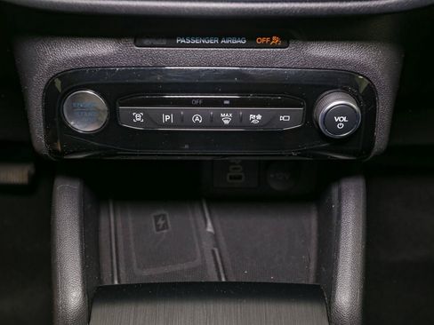 Used 2024 Ford Escape Platinum AWD/4WD image 33