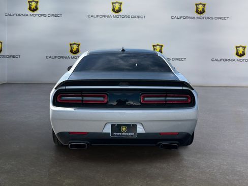Used 2021 Dodge Challenger R/T Scat Pack RWD image 4