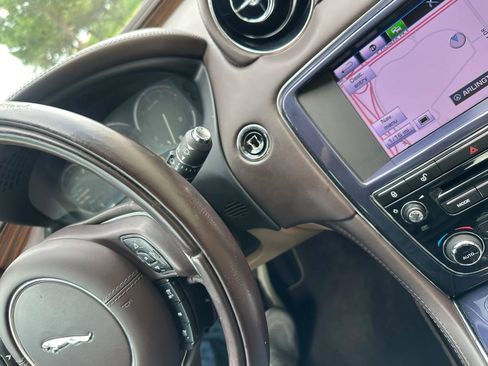 Used 2013 Jaguar XJ L Portfolio RWD image 41