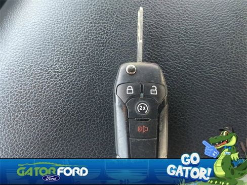 Used 2022 Ford F350 Lariat w/ Tremor Off-Road Package image 36