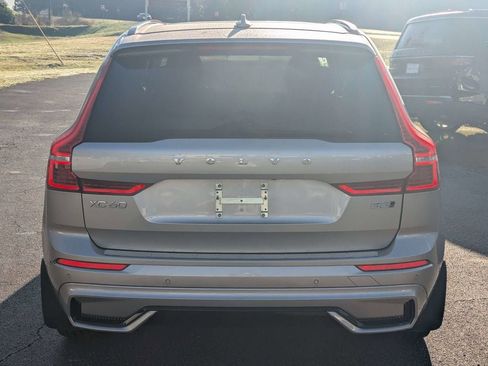 Used 2024 Volvo XC60 B5 Plus w/ Protection Package image 5