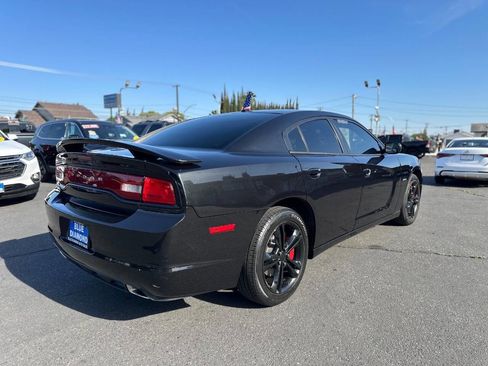 Used 2011 Dodge Charger R/T AWD/4WD image 6