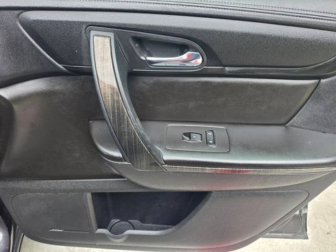 Used 2017 GMC Acadia Limited SLT FWD image 30