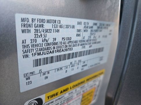 Used 2024 Ford Expedition Limited image 34