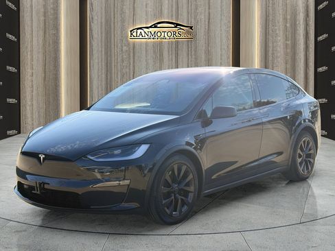 Used 2024 Tesla Model X Long Range image 3