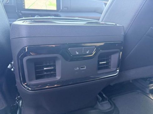 Used 2025 GMC Sierra 1500 AT4 w/ AT4 Premium Package image 18