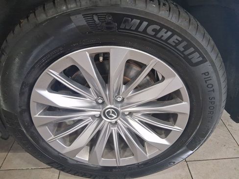 Used 2025 MAZDA CX-90 3.3 Turbo w/ Preferred Package AWD/4WD image 9