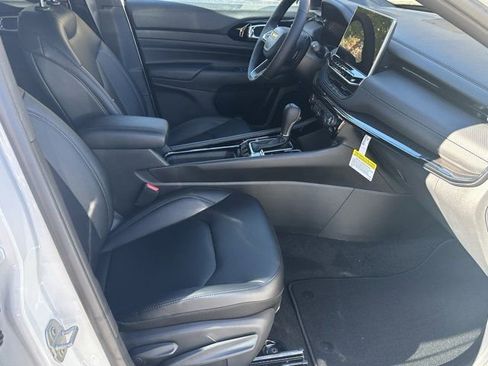 New 2026 Jeep Compass Limited image 13