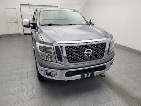 Used 2016 Nissan Titan SL RWD image 14