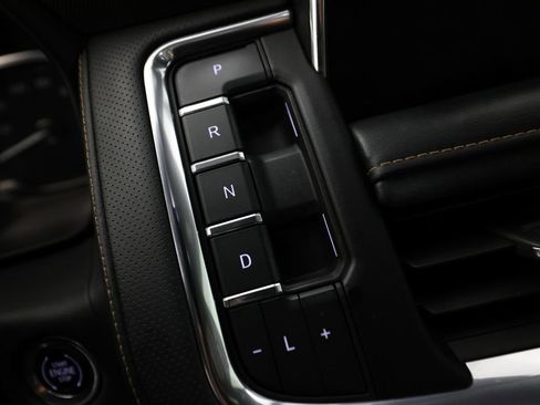 Used 2021 GMC Yukon AT4 w/ AT4 Premium Plus Package AWD/4WD image 28