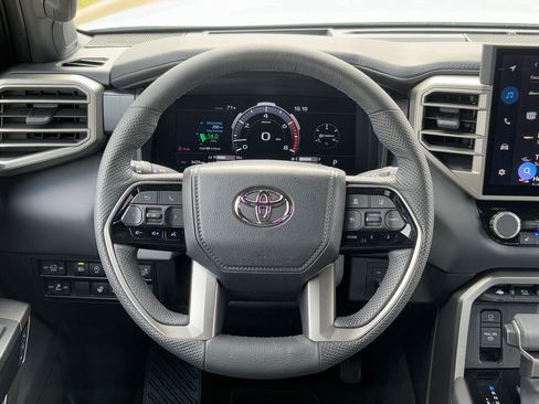 Used 2026 Toyota Tundra Platinum image 17