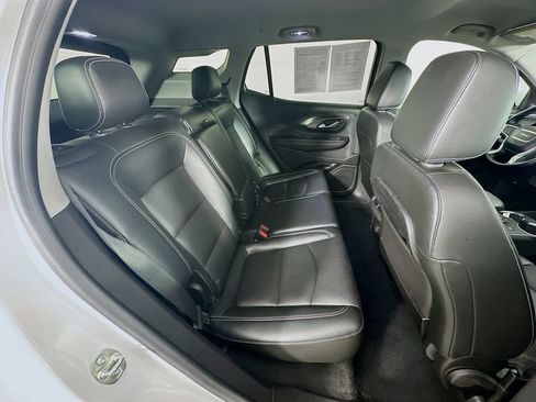 Used 2024 GMC Terrain SLT FWD image 33