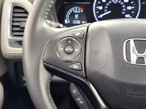 Used 2019 Honda HR-V EX-L image 18