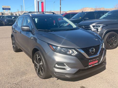 Used 2020 Nissan Rogue Sport SL image 7